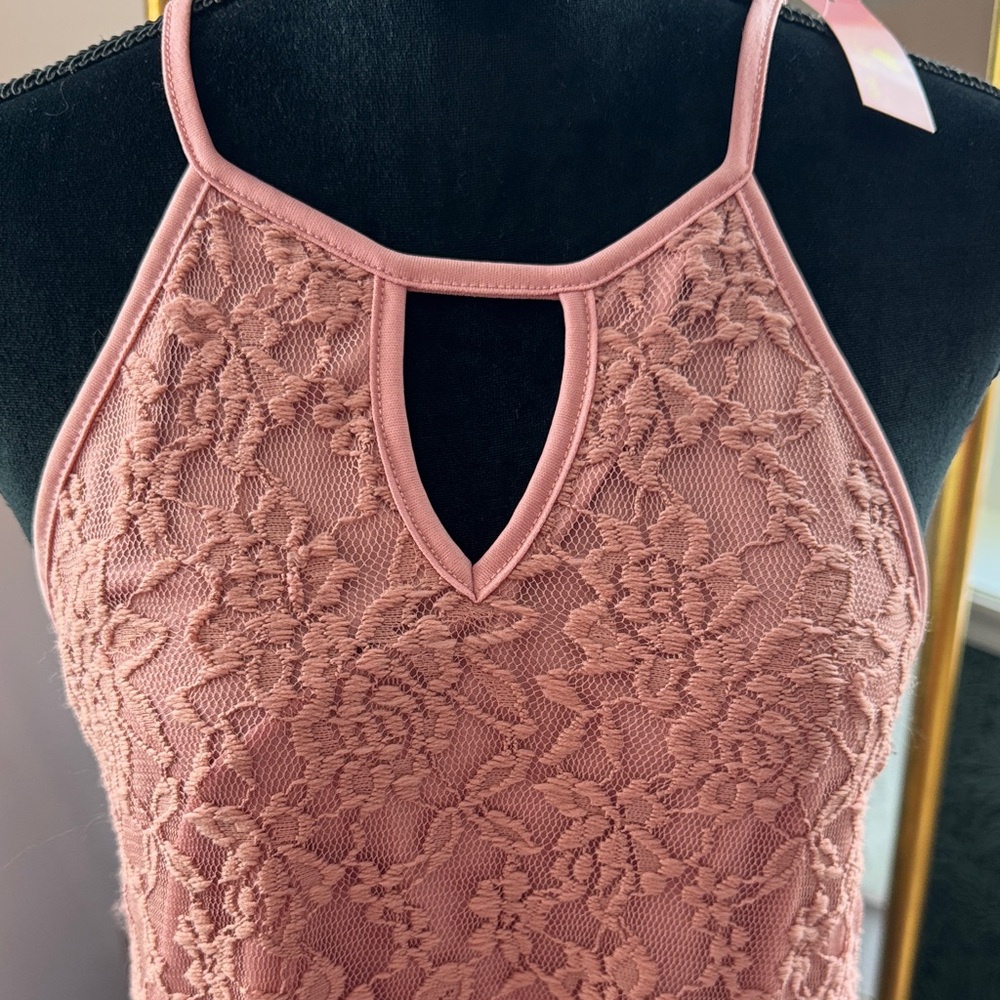 Chic lace halter tank top in pink by Social Teen Size Large - Picture 2 of 7